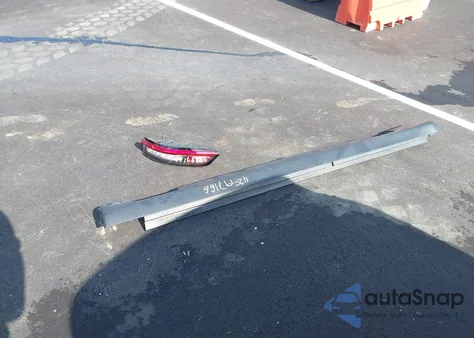 2023 Jeep Grand Cherokee L Limited 4X4 z USA, uszkodzony, nr VIN 1C4RJKBGXP8841457